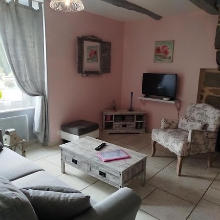 La Ferme d' Emerentine Bacilly Esterno foto